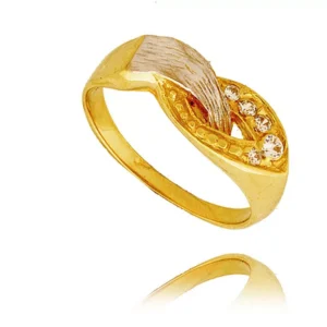 Złoty pierścionek stworzony z myślą o codziennym komforcie.