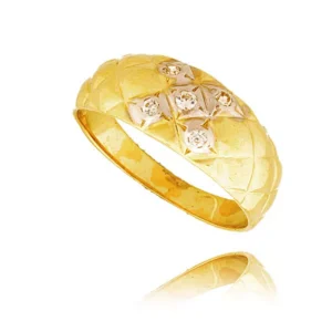 Pierścionek ze złota łączący klasykę z nowoczesnością.