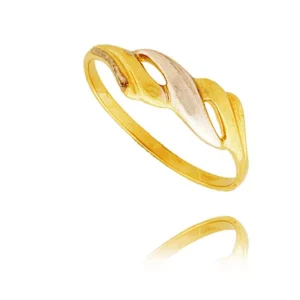 Ponadczasowy pierścionek o luksusowym wyglądzie.