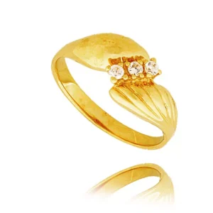 Delikatny pierścionek wykonany z wysokiej jakości złota.