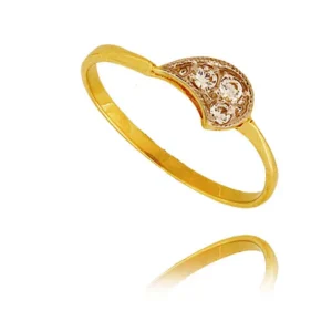 Złoty pierścionek stworzony z myślą o codziennym komforcie.