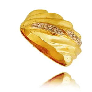 Złoty pierścionek stworzony z myślą o codziennym komforcie.