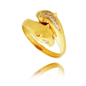 Złoty pierścionek podkreślający subtelny blask kamieni.