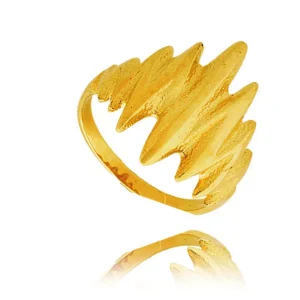 Złoty pierścionek stworzony z myślą o codziennym komforcie.