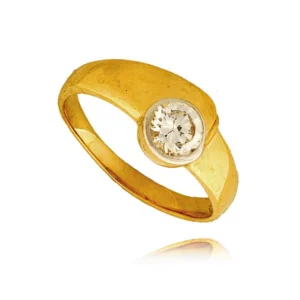 Elegancki pierścionek ze złota o ponadczasowym charakterze.