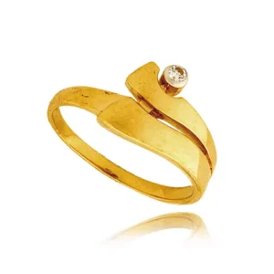 Złoty pierścionek stworzony z myślą o codziennym komforcie.