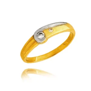 Elegancki pierścionek będący doskonałym dodatkiem do stylizacji.