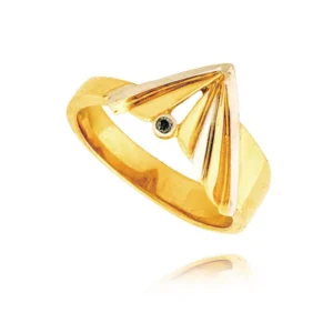 Pierścionek ze złota łączący klasykę z nowoczesnością.