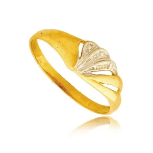 Delikatny pierścionek wykonany z wysokiej jakości złota.
