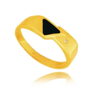 Ponadczasowy pierścionek o luksusowym wyglądzie.