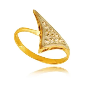 Ponadczasowy pierścionek o luksusowym wyglądzie.