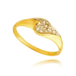 Złoty pierścionek stworzony z myślą o codziennym komforcie.