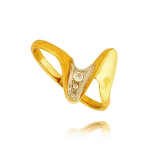 Elegancki pierścionek ze złota o ponadczasowym charakterze.