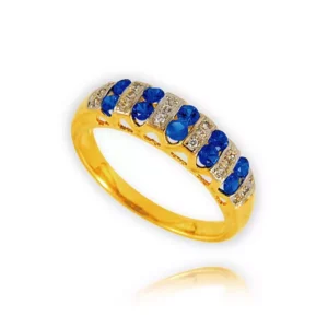 Elegancki pierścionek będący doskonałym dodatkiem do stylizacji.