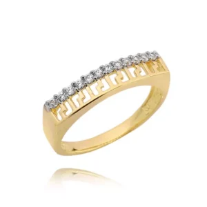 Pierścionek ze złota łączący klasykę z nowoczesnością.