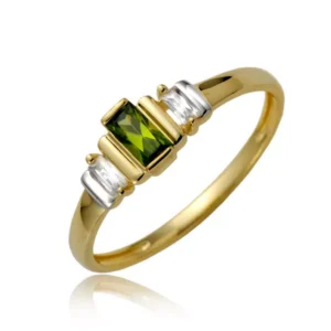 Stylowy pierścionek o eleganckiej i kobiecej formie.