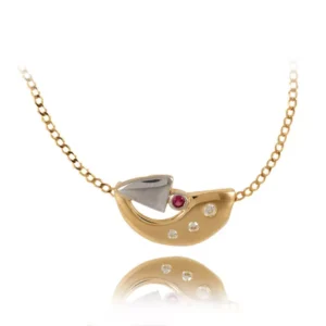 Klasyczny wisiorek ze złota o ponadczasowej formie.