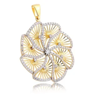 Złoty wisiorek o subtelnym designie.